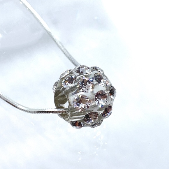 Acrylic Crystal Necklace Embellished With Genuine “Crystal Stone Elements” New! - Picture 4 of 8